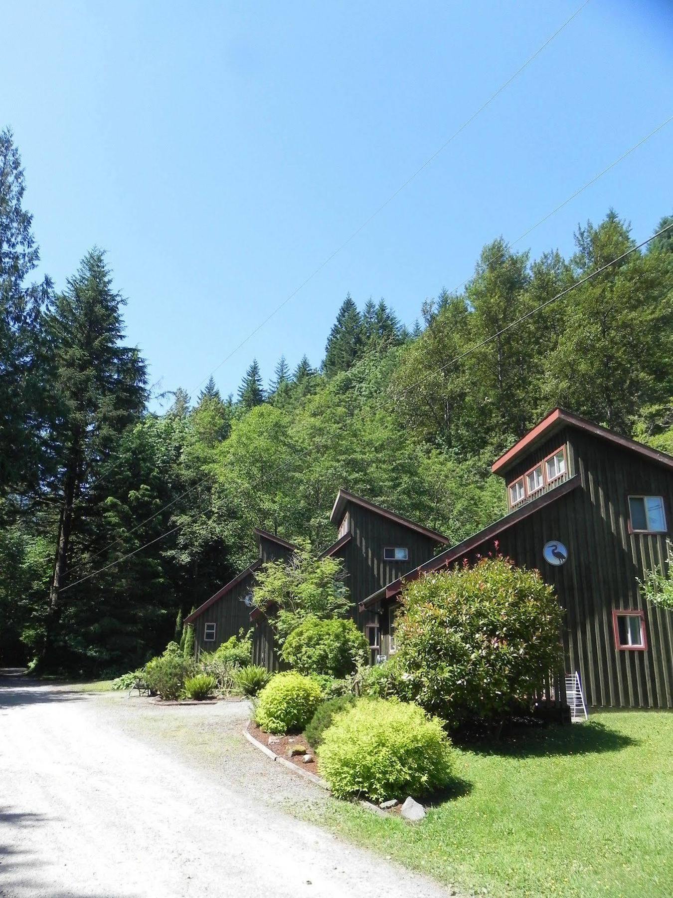 Forest Echoes Cabins Cultus Lake Esterno foto